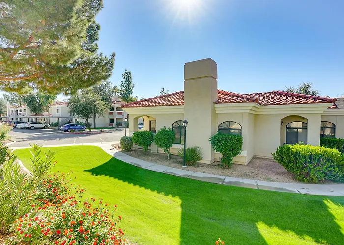 Patio + Community Perks: Stylish Escape * Scottsdale